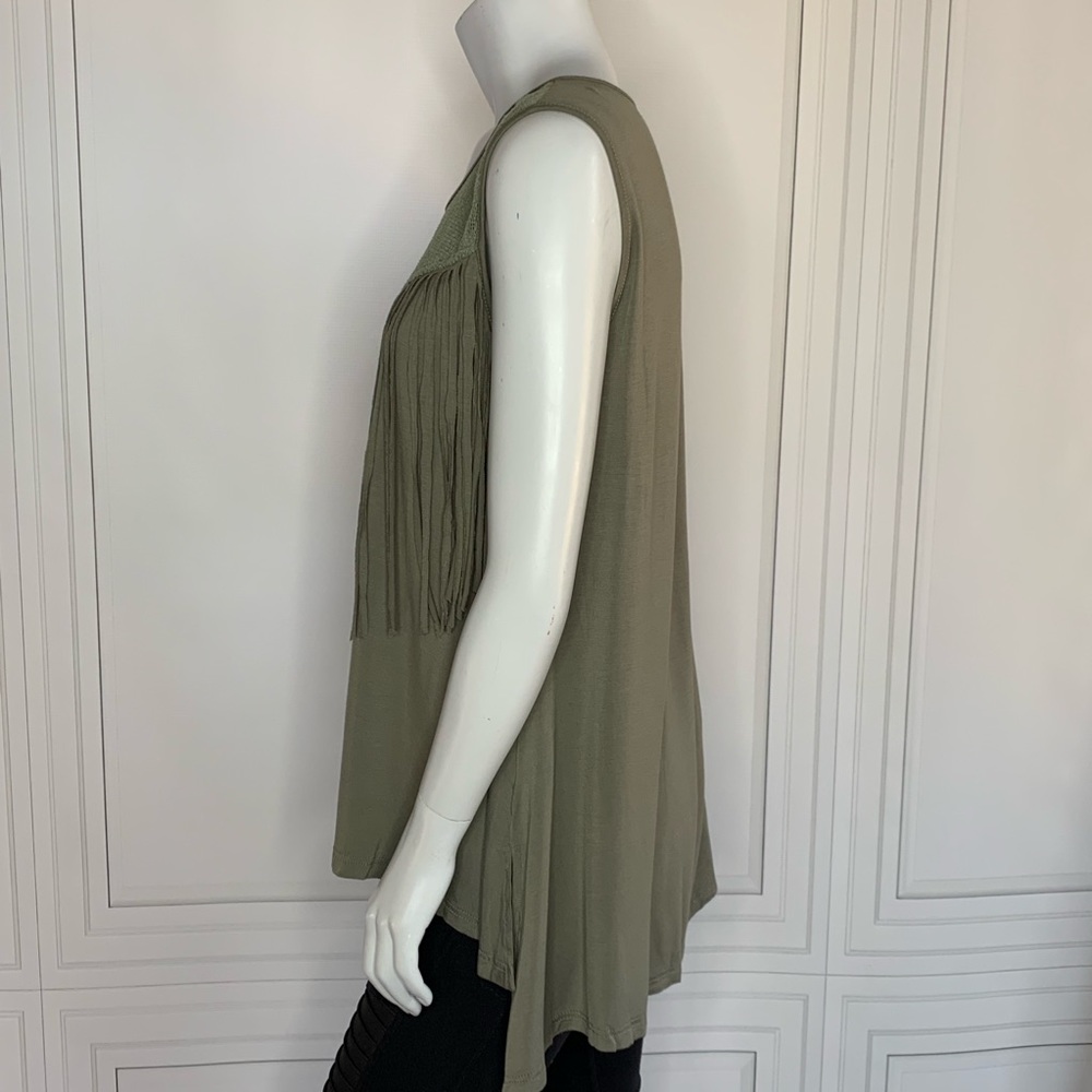 POL Boho Fringe Tank - Picture 4 of 8